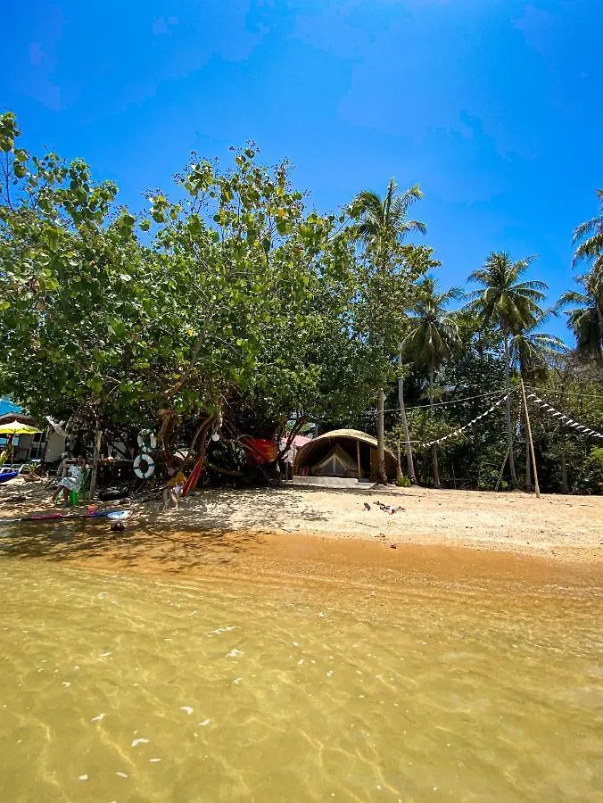 The Por Beach Ko Por